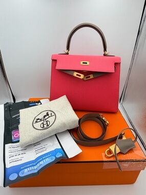 BNIB Hermes Kelly 25 SO HSS 2-Color Rose Azalee Gris Epsom PHW D Stamp (k169as)